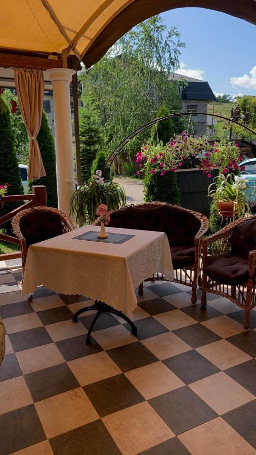Minihotel Zolotoe Runo Ploskoye Ngoại thất bức ảnh