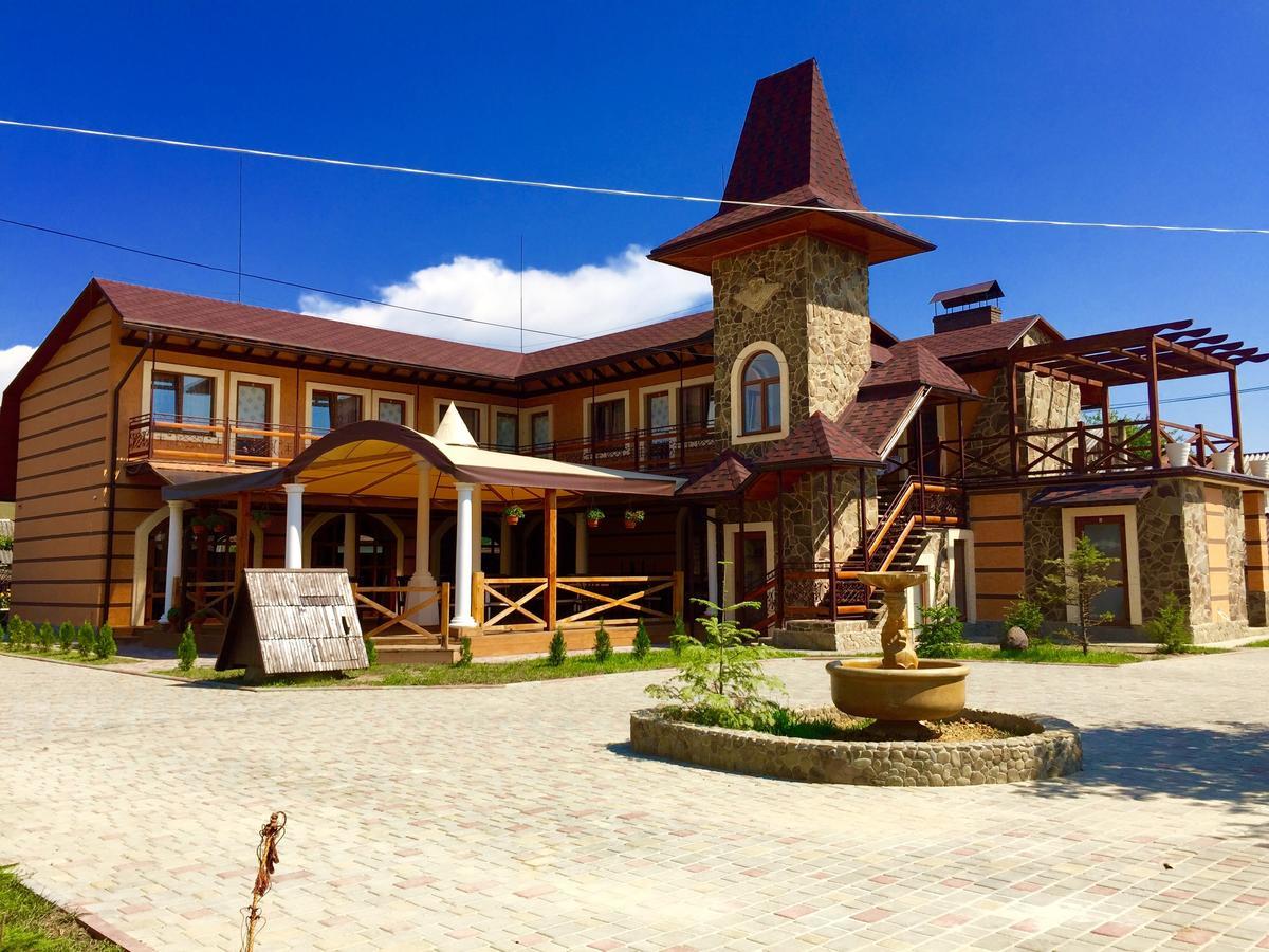 Minihotel Zolotoe Runo Ploskoye Ngoại thất bức ảnh