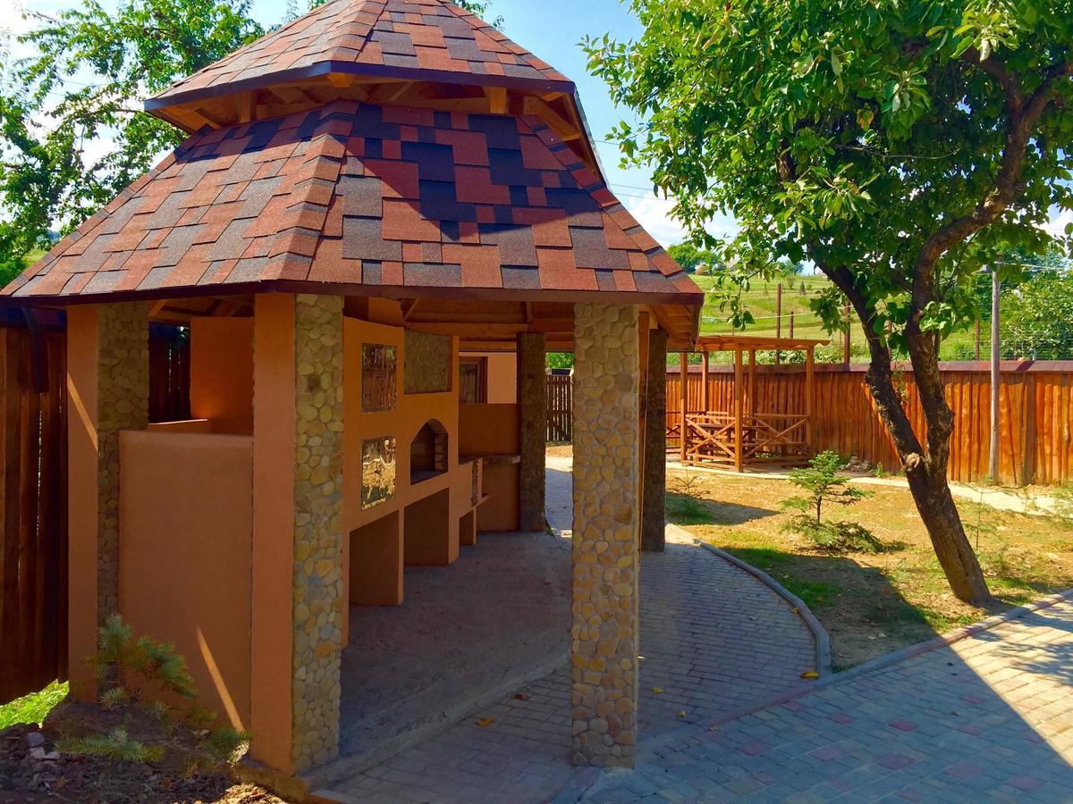 Minihotel Zolotoe Runo Ploskoye Ngoại thất bức ảnh