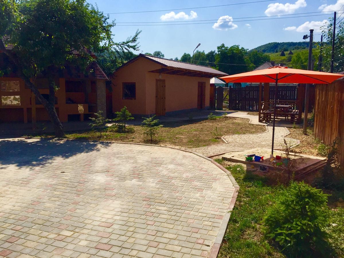 Minihotel Zolotoe Runo Ploskoye Ngoại thất bức ảnh